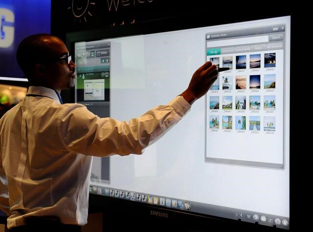 Smart Board LCD Interactive: The All-in-One Hub for Dynamic Engagement(图1)